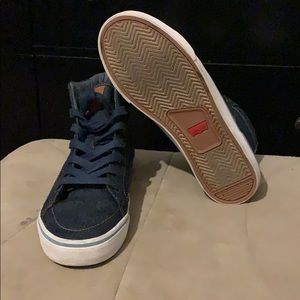 Jean high top Levi’s shoes